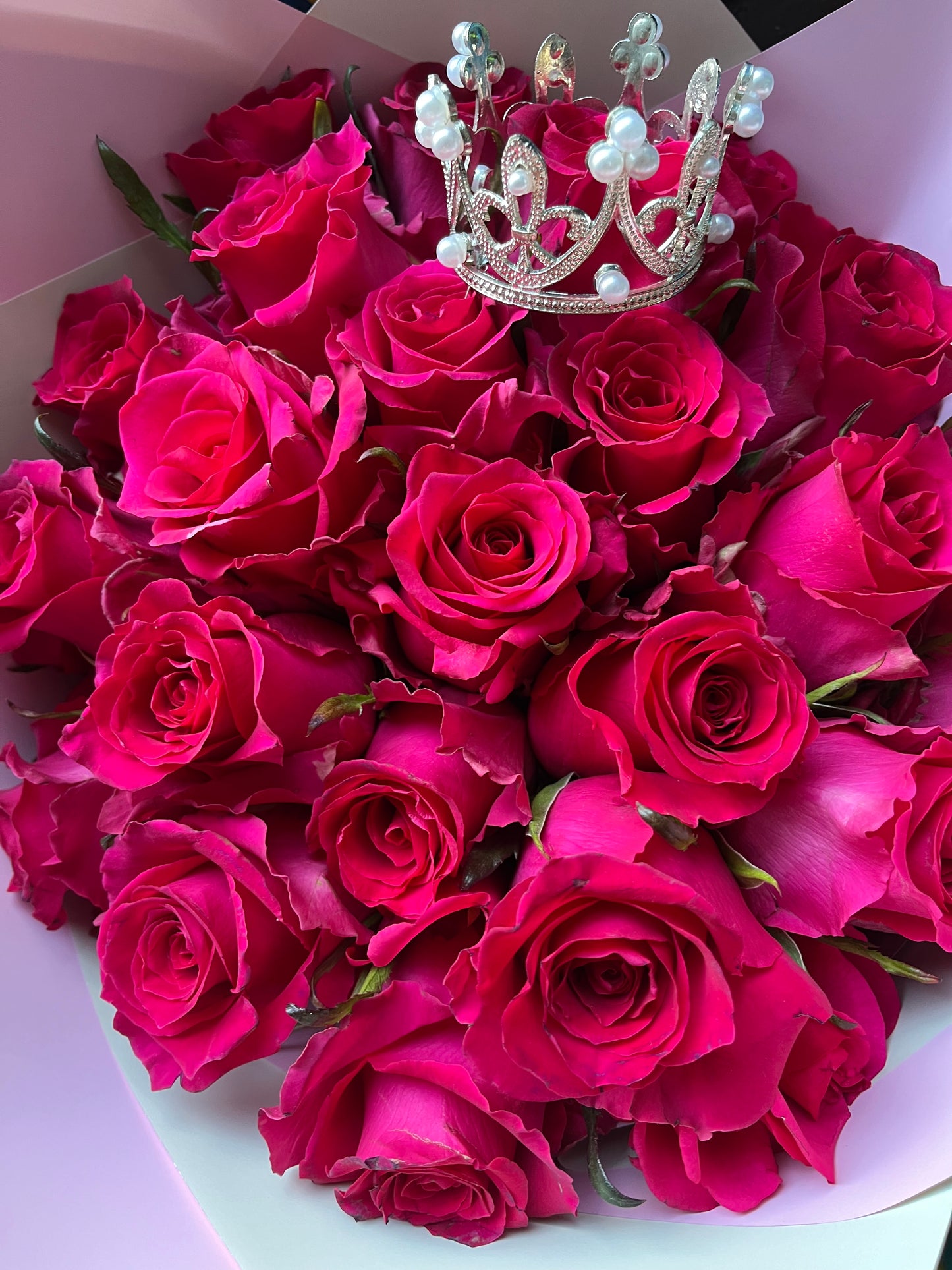 White & Color Rose Bouquet