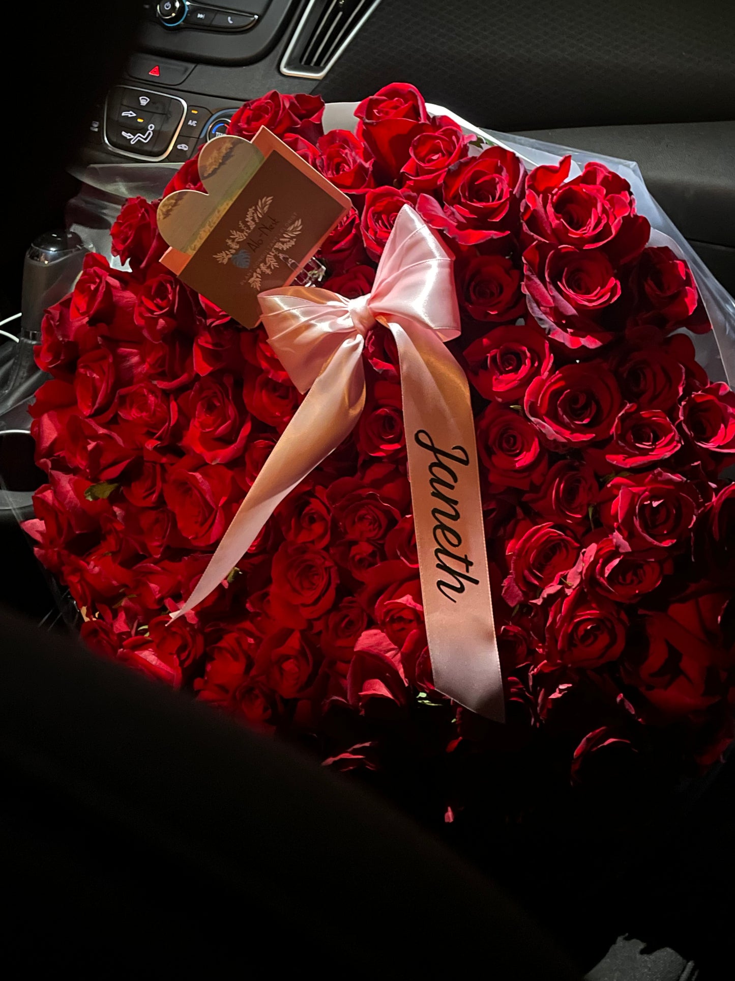 White & Color Rose Bouquet